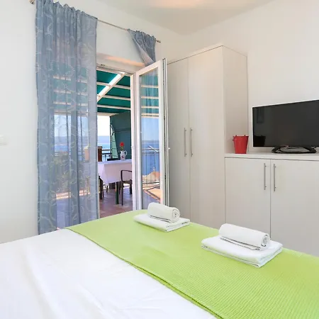 Apartment With A Parking Space Pisak, Omis - 16239
