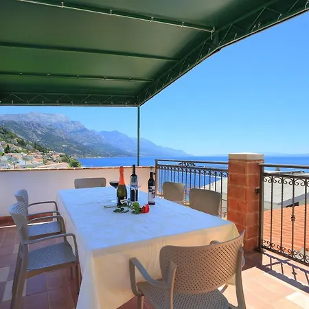 Apartment With Parking Space Pisak, Omis - 16239 *