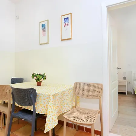 Apartment With Parking Space Pisak, Omis - 16239 Pisak