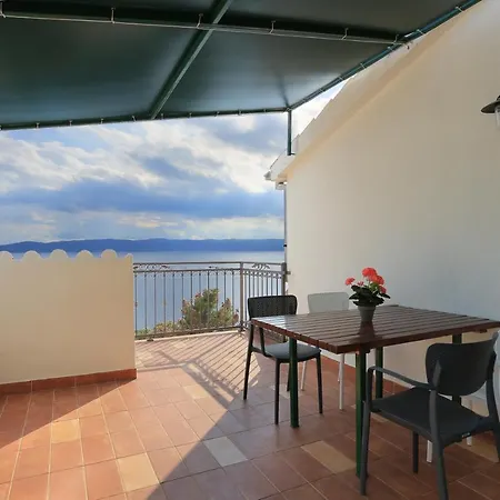 Apartment With Parking Space Pisak, Omis - 16239